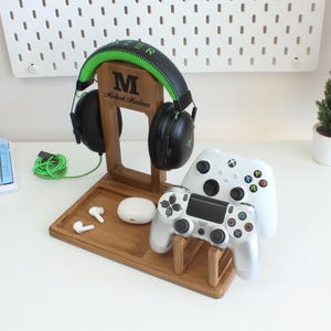 Personalized Wood Controller & Headphone Stand: Gamer Gift