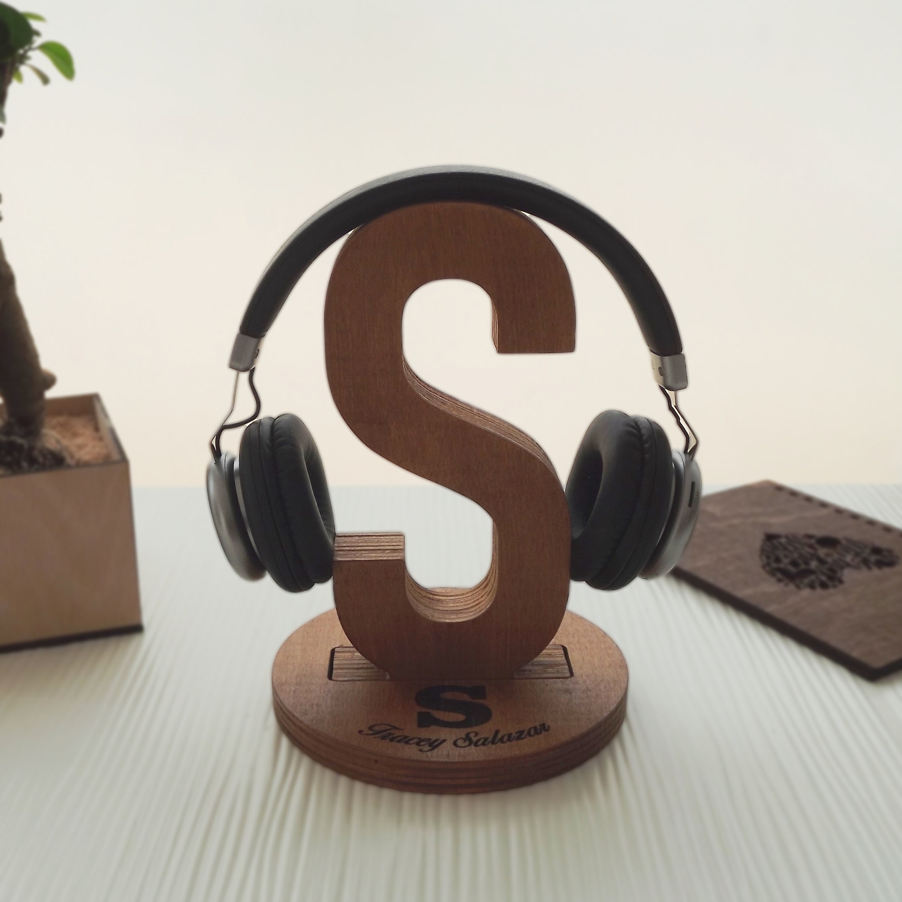 Wooden Headphone holder Wood Headphone stand Game gift Gift Etsy