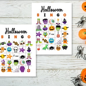 Puede incluir: Dos tarjetas de bingo de Halloween imprimibles con una variedad de im&aacute;genes espeluznantes, que incluyen fantasmas, calabazas, murci&eacute;lagos, ara&ntilde;as y ma&iacute;z dulce. Las tarjetas est&aacute;n sobre un fondo blanco con las palabras "Halloween Bingo" en la parte superior.