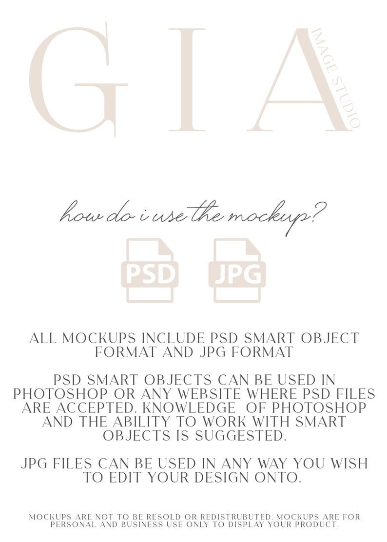 Peut inclure: Un fond blanc avec le texte "GIA" en grande police gras. Sous le texte se trouve la question "how do i use the mockup?" avec deux ic&ocirc;nes repr&eacute;sentant les formats de fichiers PSD et JPG. Le texte sous les ic&ocirc;nes explique que toutes les maquettes incluent le format d'objet intelligent PSD et le format JPG. Le texte continue d'expliquer comment utiliser les objets intelligents PSD et les fichiers JPG. Le texte se termine par une d&eacute;claration indiquant que les maquettes ne doivent pas &ecirc;tre revendues ou redistribu&eacute;es et sont uniquement destin&eacute;es &agrave; un usage personnel et commercial pour afficher votre produit.