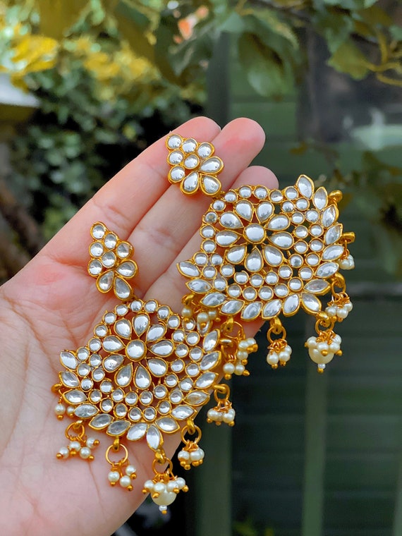 Golden Tikka & Earring Set | Asian Indian Pakistani Jewellry - Zayridh –  Zayridh