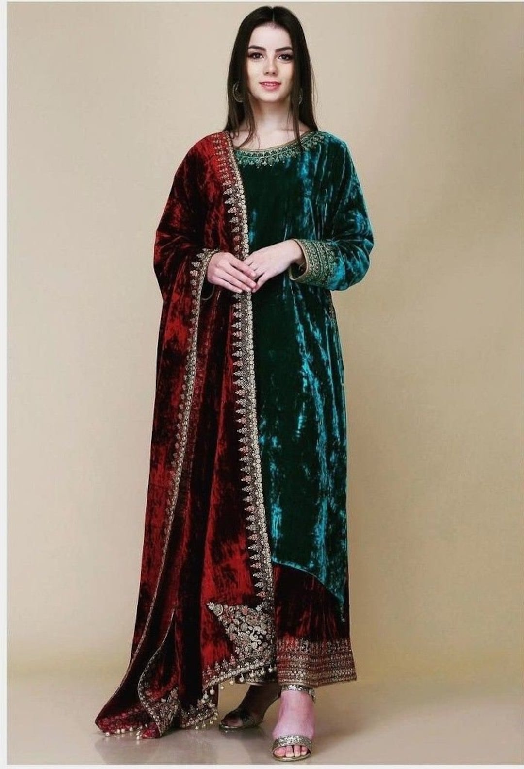 Emerald Riwaayat Velvet Kurta Set