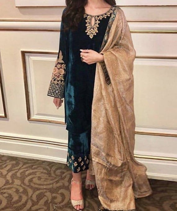 Velvet clearance ethnic wear