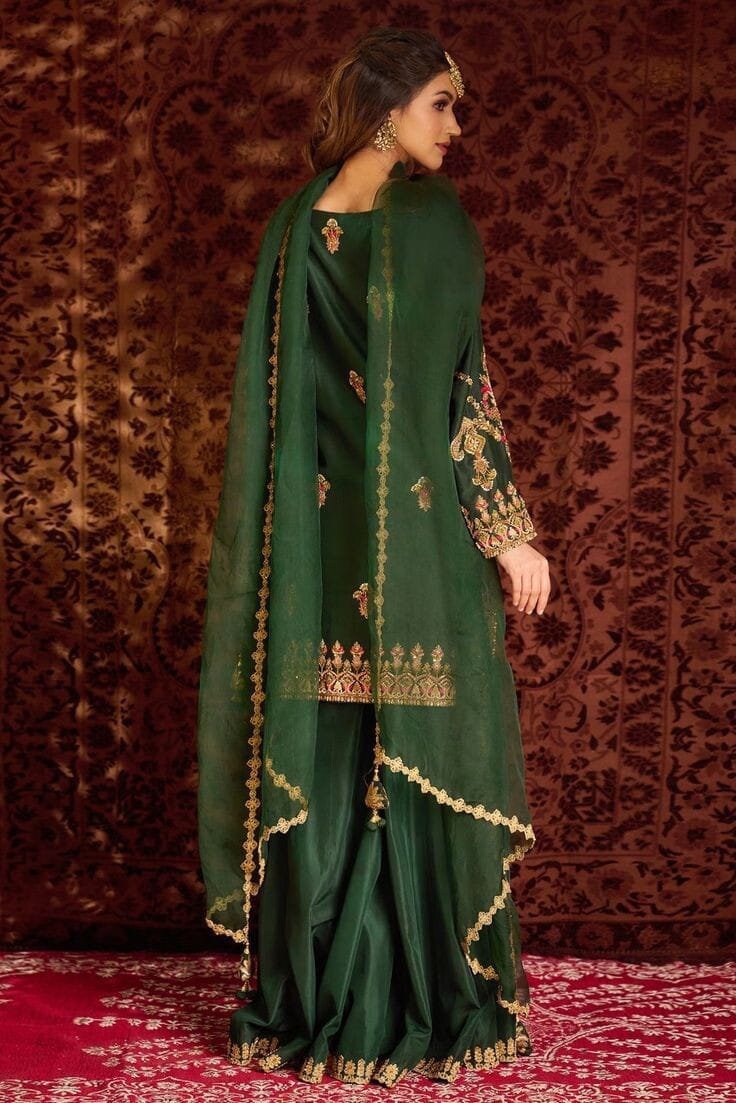 Women Black Silk Pakistani Sequinned Embroidered Kurta with Pant & Dupatta main image 0