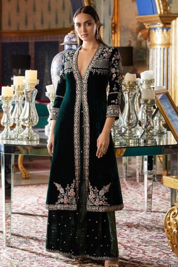 Most Beautiful Velvet Sharara Suit Designs For Winter Weddings/Velvet  Sharara Dress Designs Ideas. - YouTube