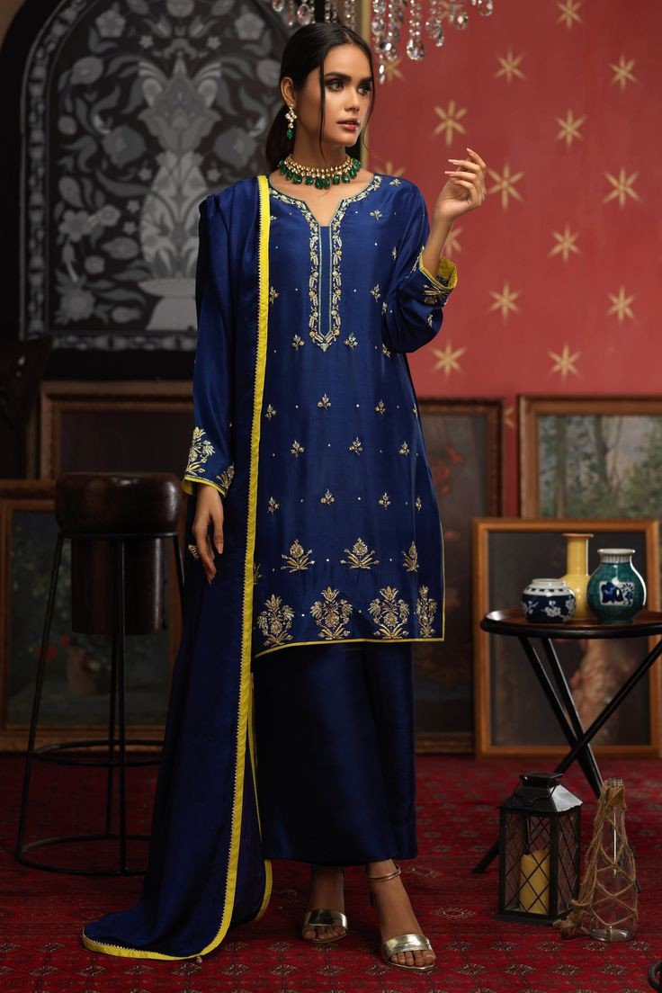 Women's Indian Kurta Set – Wedding Party Wear, Ready To Wear Silk Blend - View #9
