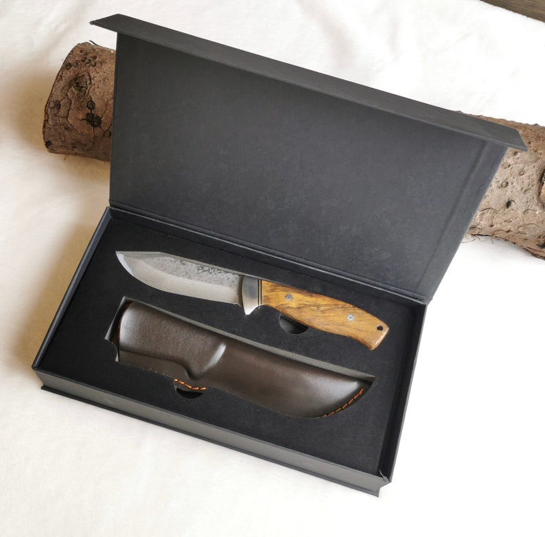 Damascus knife hunting knife with engraving Gift for him Knife set with root wood handles Elaborate mosaic pins For hunters & nature lovers Ohne Gravur