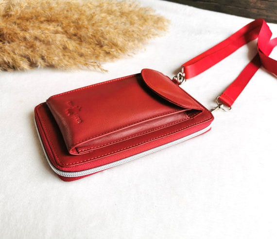 Buy Small Crossbody Phone Bag for Women, Genuine Leather Mobile Phone Bags  Cell Phone Purse Soft Shoulder Handbag Wallet with Adjustable Strap &  Credit Card Slots Online at desertcartINDIA