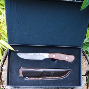 Jagdmesser Damastmesser Geschenk Set mit persönlicher Gravur Walnussholzgriffe mit Personalisierung Survival, Bushcraft, Outdoormesser afbeelding 7