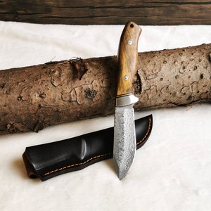 Damascus knife hunting knife with engraving Gift for him Knife set with root wood handles Elaborate mosaic pins For hunters & nature lovers image 3