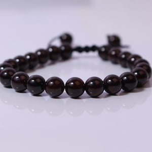 Garnet Round Beaded Bracelet - Crystal Jewelry, Gemstone Bracelet, Healing Crystals and Stones, Birthstone Jewelry, Macrame Bracelet