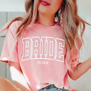 Retro Braut Shirt, Komfort Farben T-Shirt, trendige Bachelorette Party Shirts, Geschenk für Braut, Braut T-Shirt