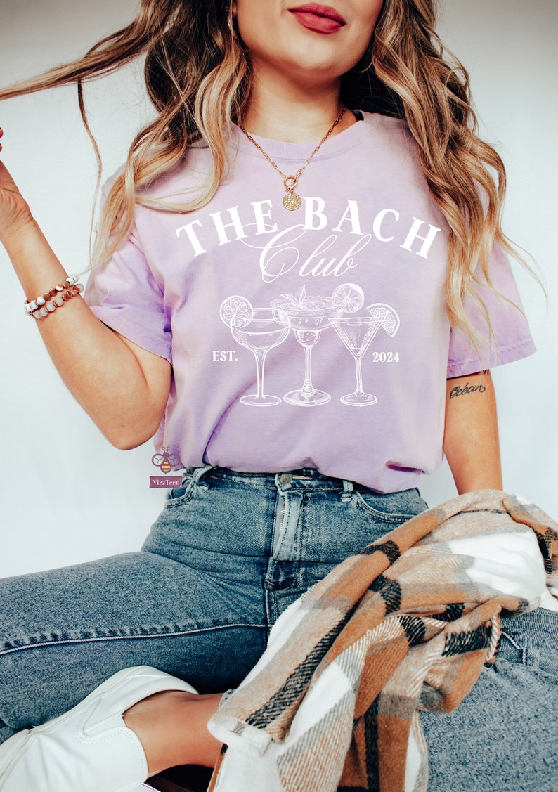 Der Bride Club und der Bach Club Shirts, trendige Komfortfarben Bachelorette Shirts, individuelle Brautjungferngeschenke, personalisierte Junggesellinnenparty Bild 5