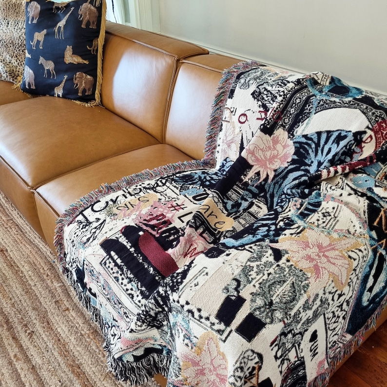 LoveUmoreCo Throw Blanket