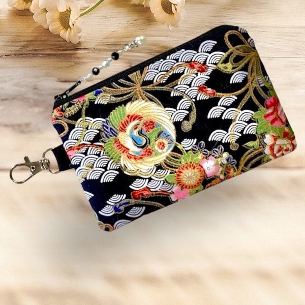 Beautiful Japanese Themed Fabric  Zipper Coin Change  Purse  Pouch  Bag ,Quilting Cotton, Beaded Zipper Pull, Swivel Clasp,Ships Free Canada