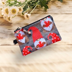 Pochette porte-monnaie canadienne, sac à fermeture éclair, matériau gnome, languette ajoutée, porte-cartes avec bouton d'oreille, tissu canadien, tirette de perles, cadeau, voyageur