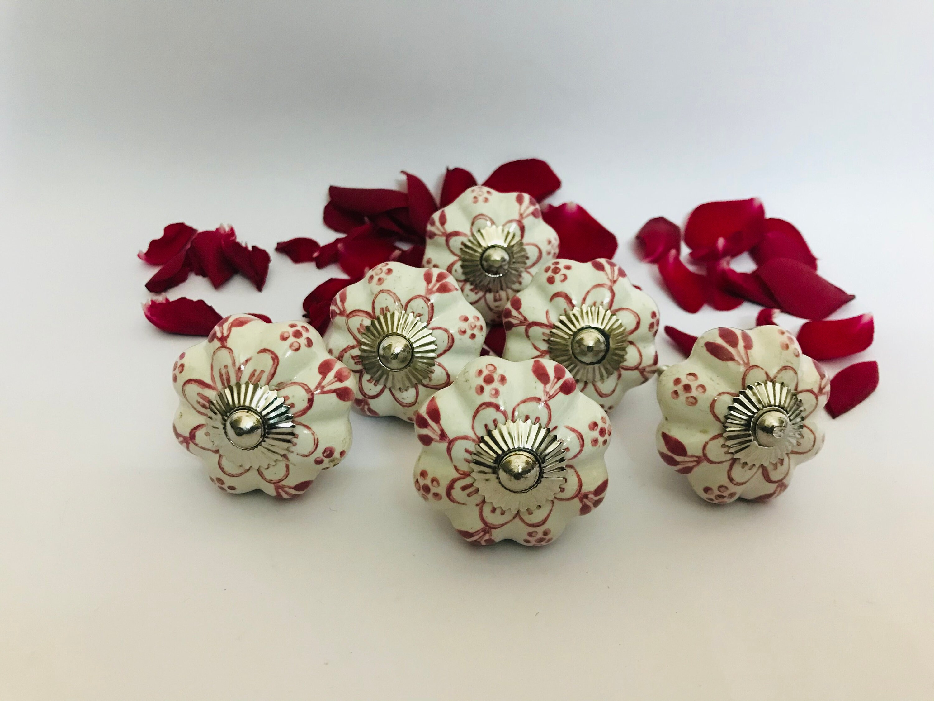 Rosa y blanco Floral hecho a mano diseñador perillas de | Etsy