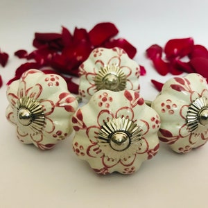 Rosa y blanco Floral hecho a mano diseñador perillas de | Etsy