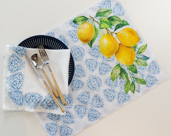 Blaue Fliesen und Zitronen Wendbare Tischsets, neues Zuhause Geschenk, Sommer Tischdekoration, Tuch Tischsets