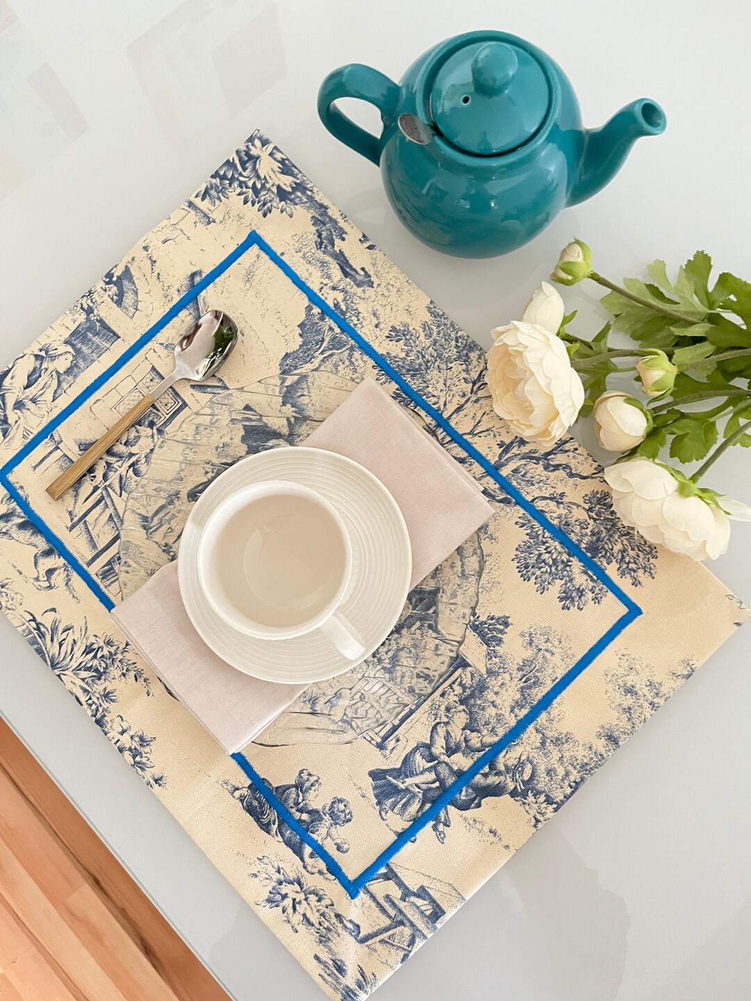 Blue Toile Placemat Set, Vintage Table Setting, Cloth Placemats, Dining