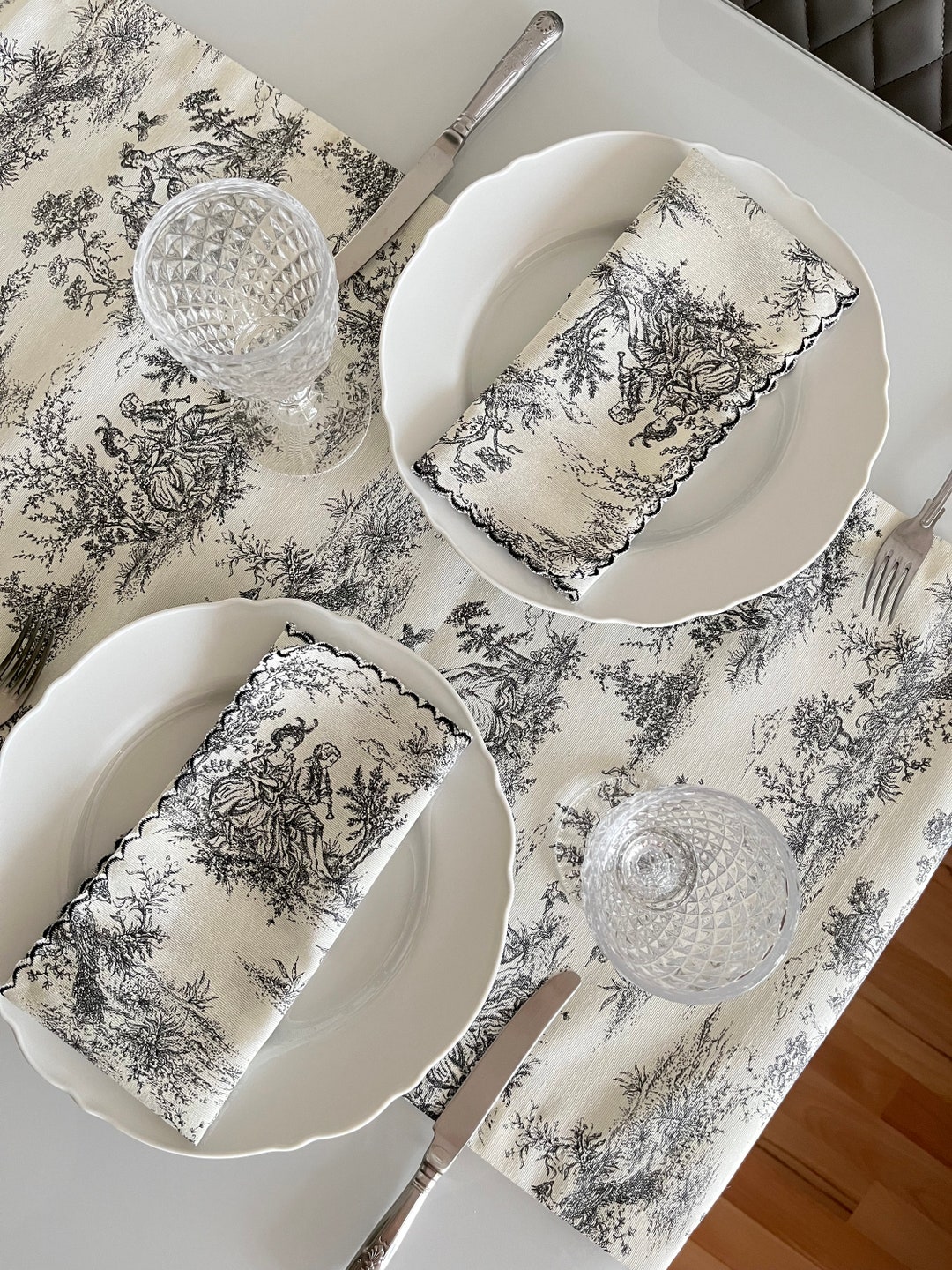 Black and White Toile Table Runner, Kitchen Table Runner, Vintage Table Linen, Coffee Table