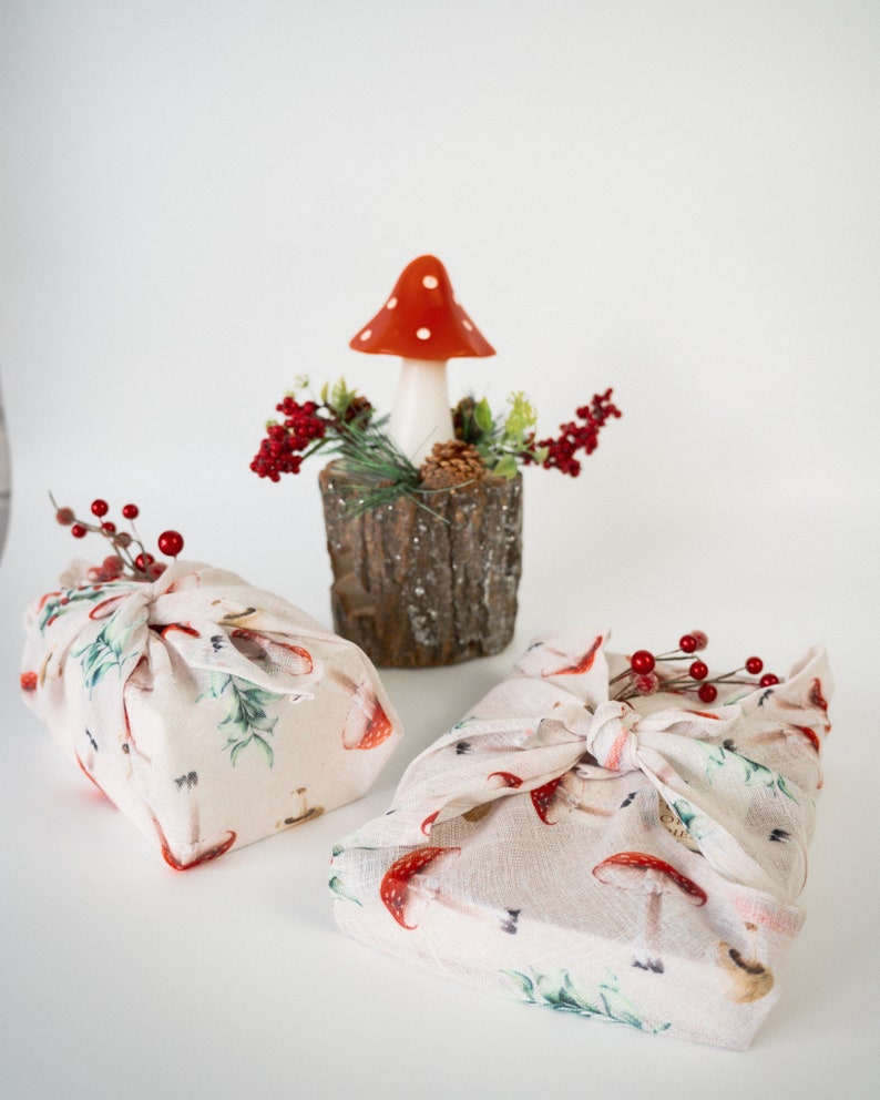 Mushroom Table Napkin Set, Toadstool Home Table Decor, Cloth Napkins, Dining Table Setting image 4