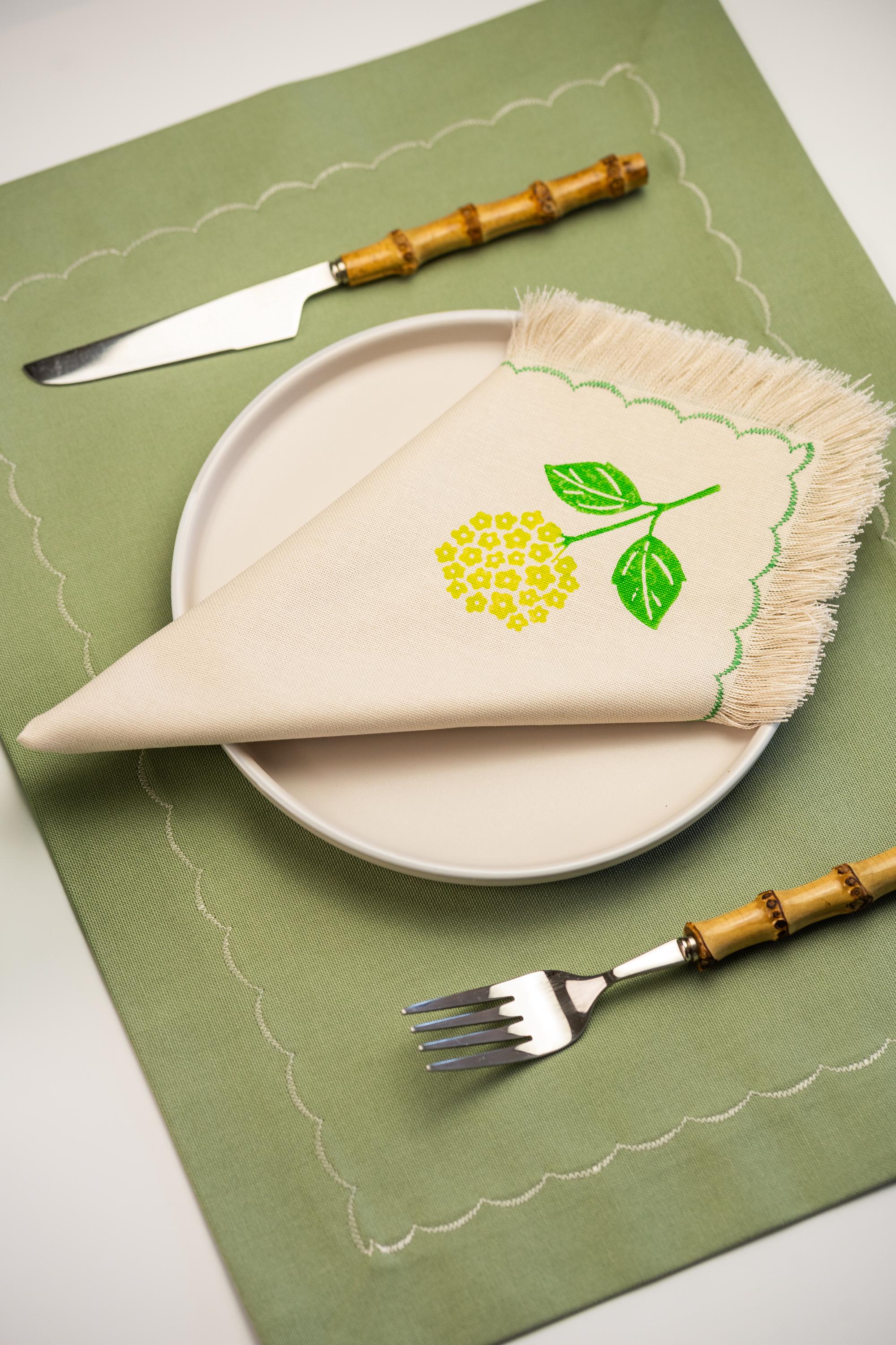 Hydrangea Table Linens Hydrangea Block Printed Cotton Napkins - Frayed Edge Table Linens, Set ...