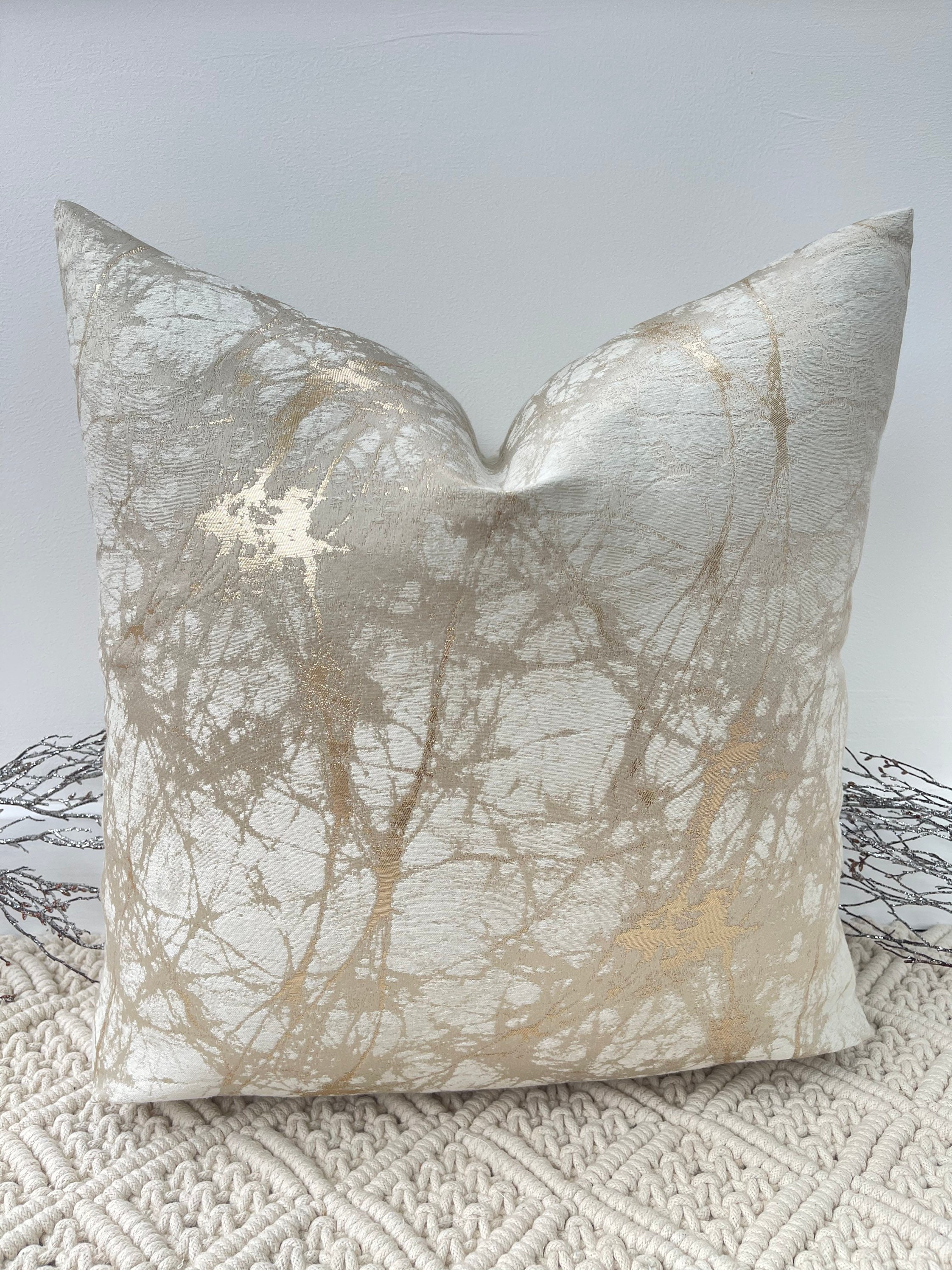 Metallic top gold cushions