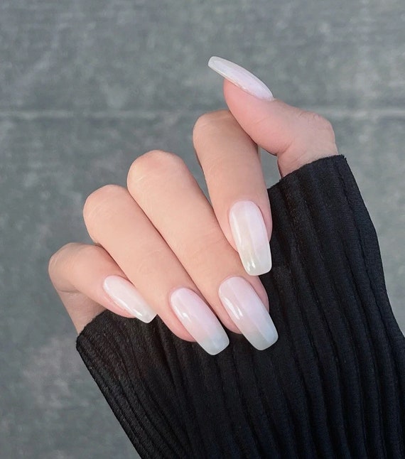 medium short nails
