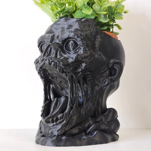 Horror Planter Zombie Bust Plant Pot, Scary & Dark Gothic Sculpture image 6