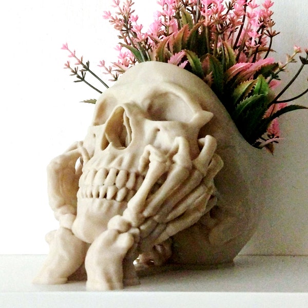 Happy Skull Planter – Realistic Gothic Decor Plant Pot, Dark Academia Macabre Head Planter