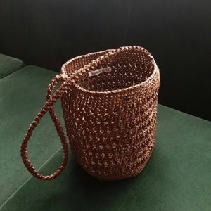 Bolso de rafia hecho a mano de Manon, bolso de rafia, bolso hecho a mano, bolso de crochet, bolso de crochet hecho a mano, bolso de canasta, bolso tipo cubo, bolso de paja