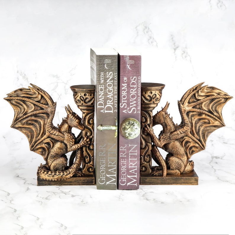 Hand Painted Dragon Bookend Unique Gift for Fantasy Lovers zdjęcie 1
