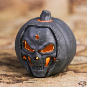 Halloween Pumpkin Miniature - Adorable Dollhouse Miniatures for Halloween and Autumn Decor