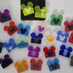 MagicBand+ Savers - characters Ready to go!  / locks / safety / Snug, flexible, reliable! Made in Canada - Two Colors!