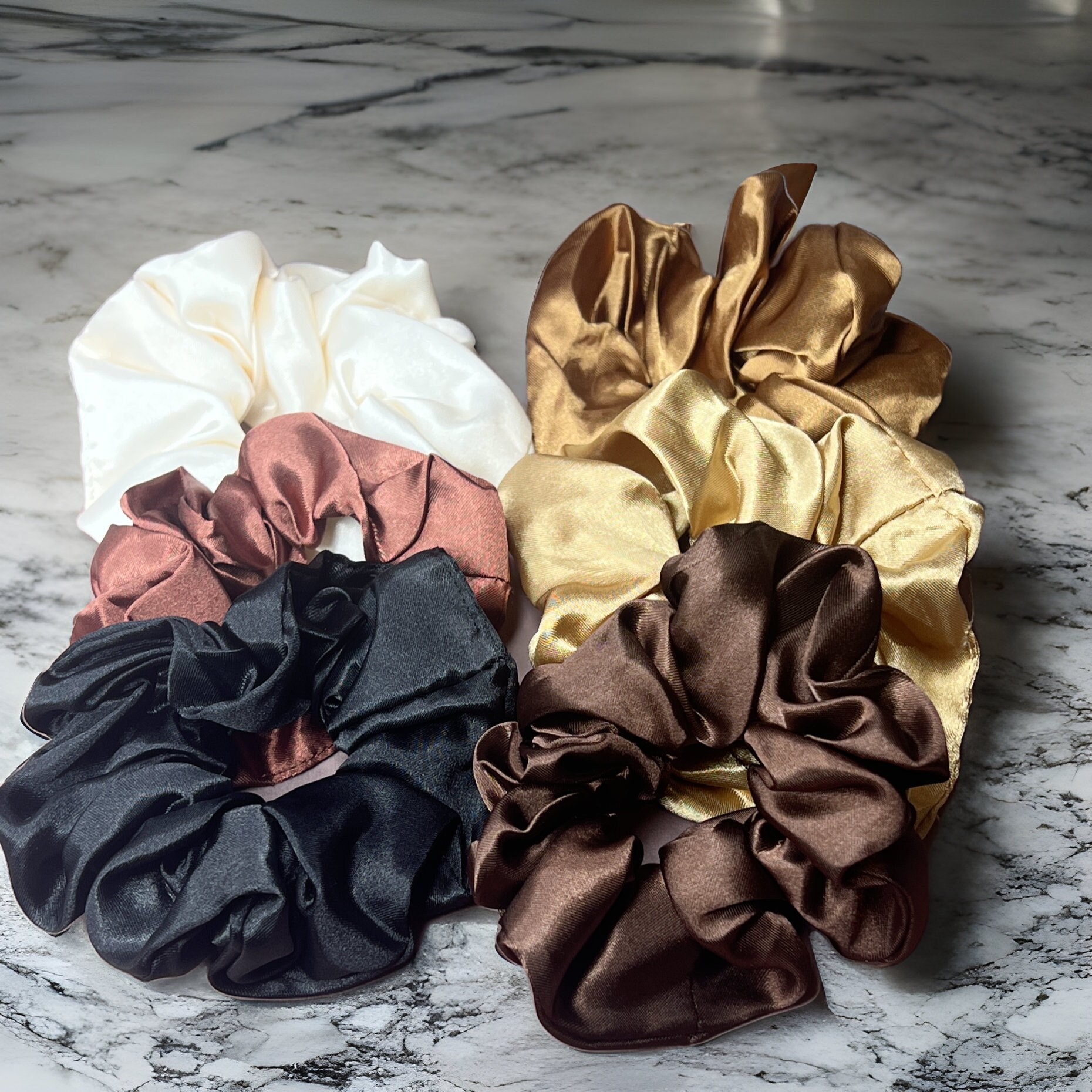 Luxury Designer Style Hair Tie Scrunchie New Silk Scrunchies Hair Tie Set – Après Beauty main image 3
