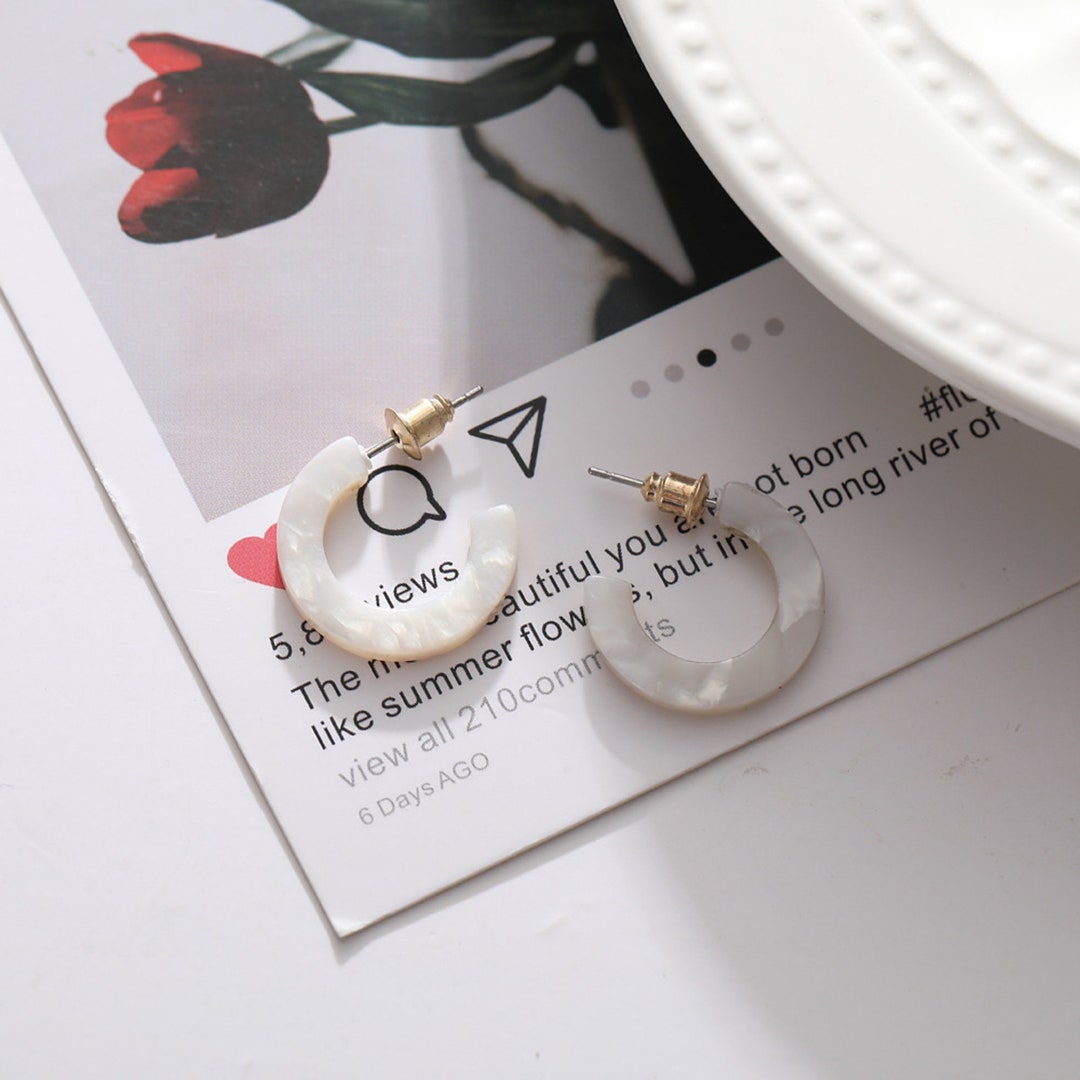 Pearl White Tortoise Hoop Earrings, Tortoise Shell Hoop Earrings ...