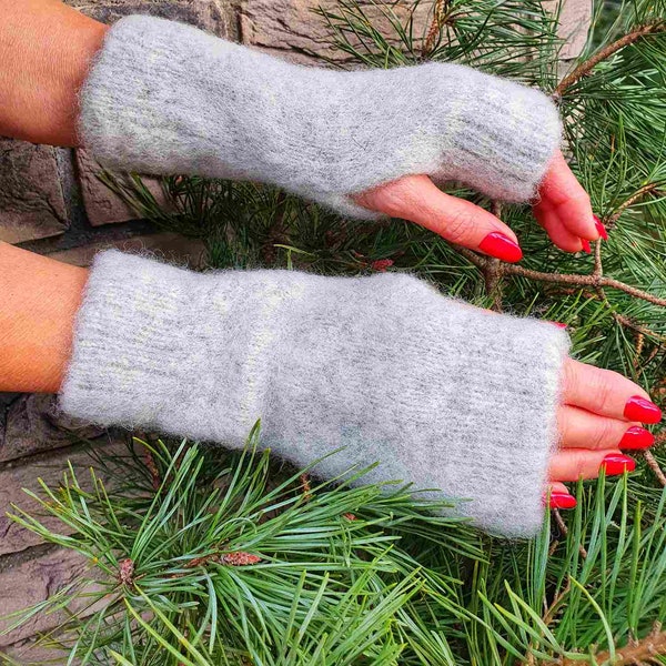 Unisex wool Mittens | Warm Winter Mittens | Women's & men's Mittens | black  Mittens | Woolen Mittens | Winter wrist warmers