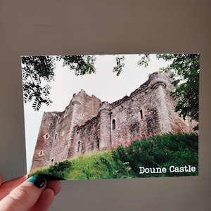 Carte postale du château de Doune. Ecosse, Château Leoch, Carte postale Outlander