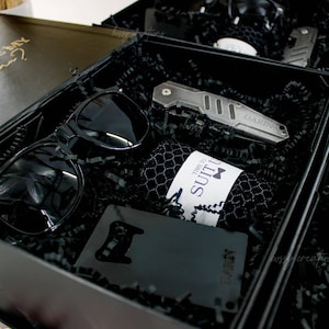 Zwarte bruidsjonkers voorstel geschenkdoos gepersonaliseerde bruiloft bedankje Will You Be My Groomsman Sokken Zakmes Cadeaus voor getuige Modern