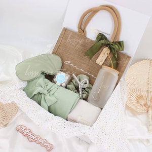 Sage Green Premium Bridesmaid Proposal Box Bachelorette Bridal Party Tote Bags MOH Gift Box Boho Chic Wedding Robe Custom Glass Tumblers