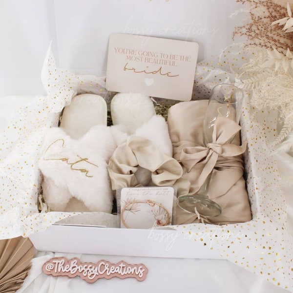 Fluffy Slippers Bride Gift Box Set With Robe Satin Bridal Engagement Basket Present Bridal Basket Future Mrs Gift Bridal Shower Boho Wedding