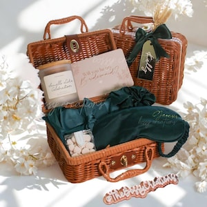 Will You Be My Bridesmaid MOH Gift Basket Modern Bridesmaid Proposal Box Bridal Shower Gifts Thank you gift basket Bridal Suite Gifts