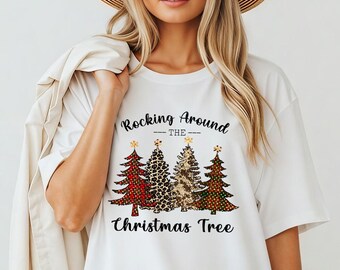 Chemise, sweat-shirt, sweat à capuche à bascule autour du sapin de Noël - T-shirt des Fêtes à carreaux léopard