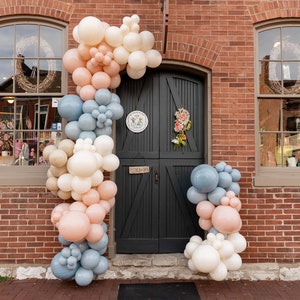 Catalina DICKES Ballon-Girlanden-Kit mit Dusty Blue Cream & rosigem Blush für die Brautparty | Junggesellinen | Babyparty | Erster Geburtstag
