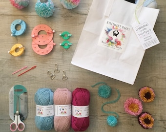 Pom Pom Making Kit | DIY Pom Poms