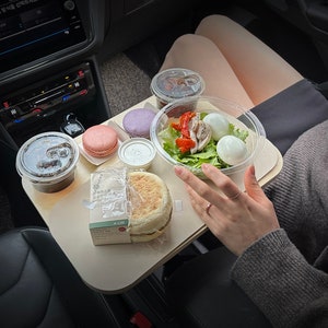 Plateau pour le service au volant 2-en-1 : large plateau pour voiture, grands plateaux en bois pour voiture pour manger dans une voiture garée, bureau pour ordinateur portable, voyage en voiture, cadeau pour conducteur