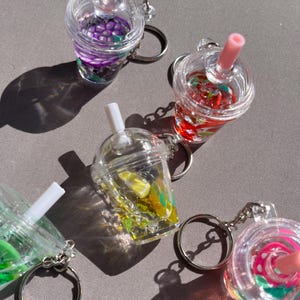 2er Set Becherschlüsselanhänger/ Tumbler/Getränkeschlüsselanhänger/ Quicksand Keychain/fidget Shaker/flüssiger Anhänger/ bubble Tea Keychain