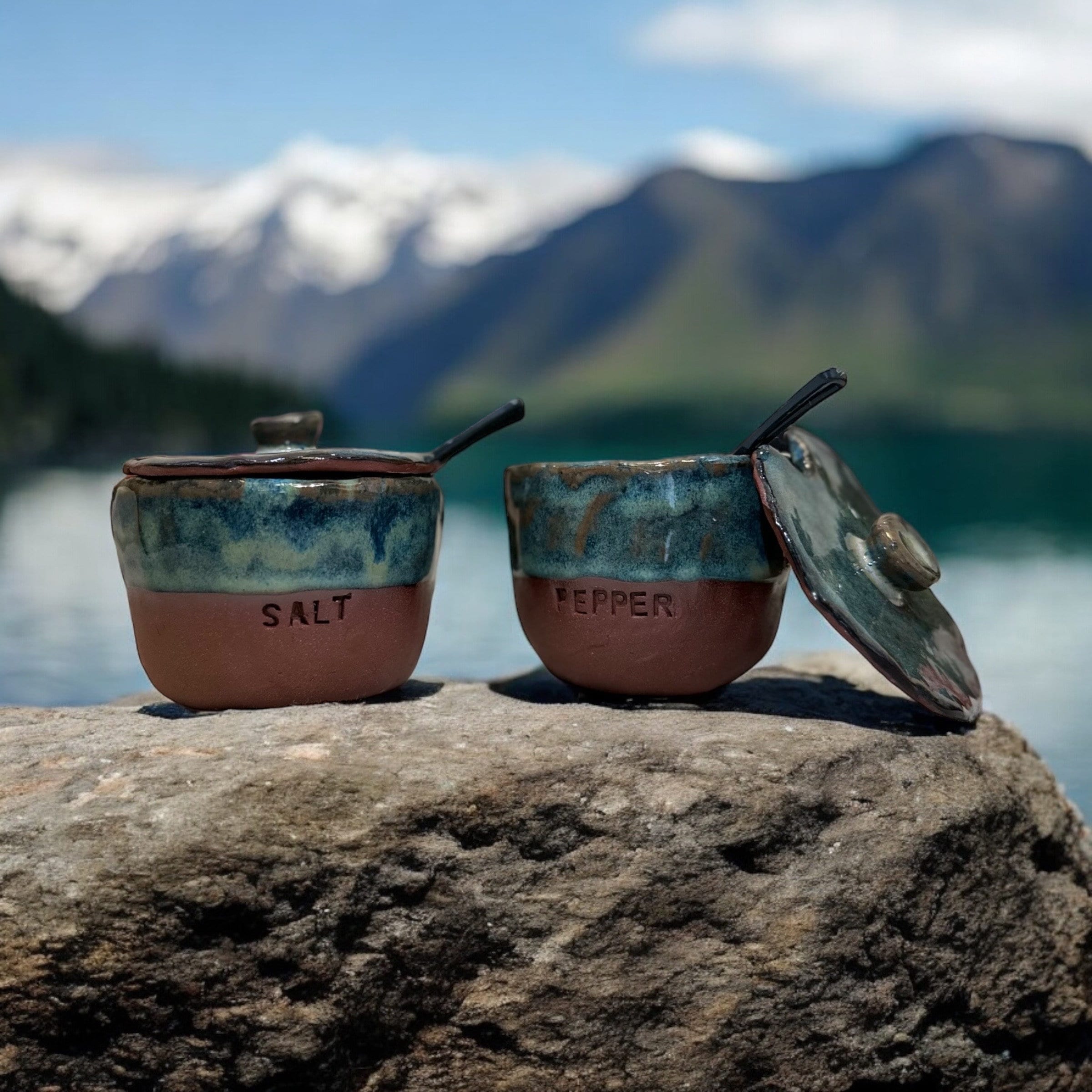 Salt and pepper bowl set , salt and pepper Jars, kitchen essentials