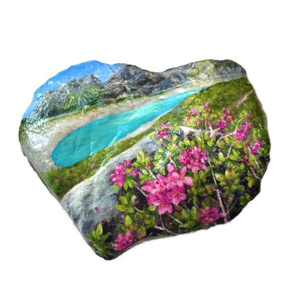 アルプスのバラ リューナー湖のハートストーン アルプスの花 アルプス 